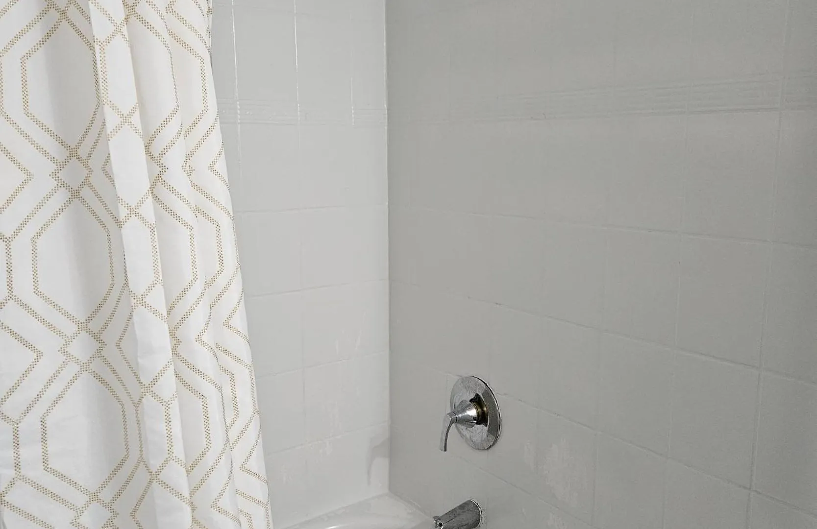 Queen Bedroom Toronto Bed & Breakfast