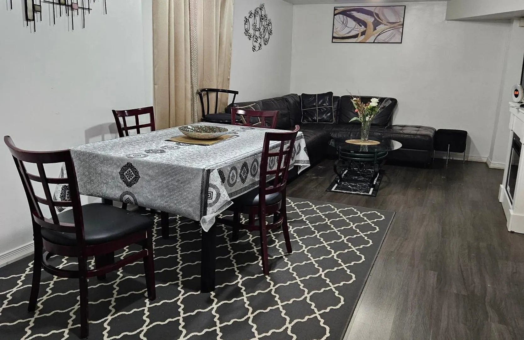 تورونتو Queen Bedroom