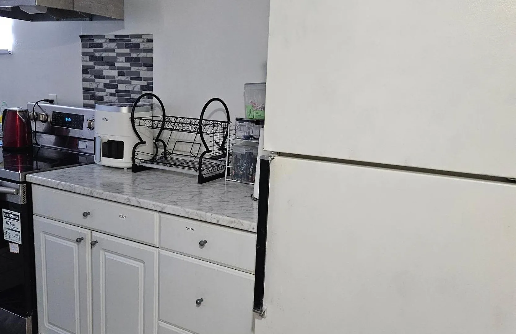 Queen Bedroom Toronto Canadá